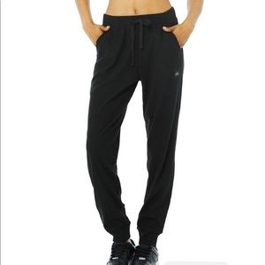 Alo Yoga Muse Sweatpants